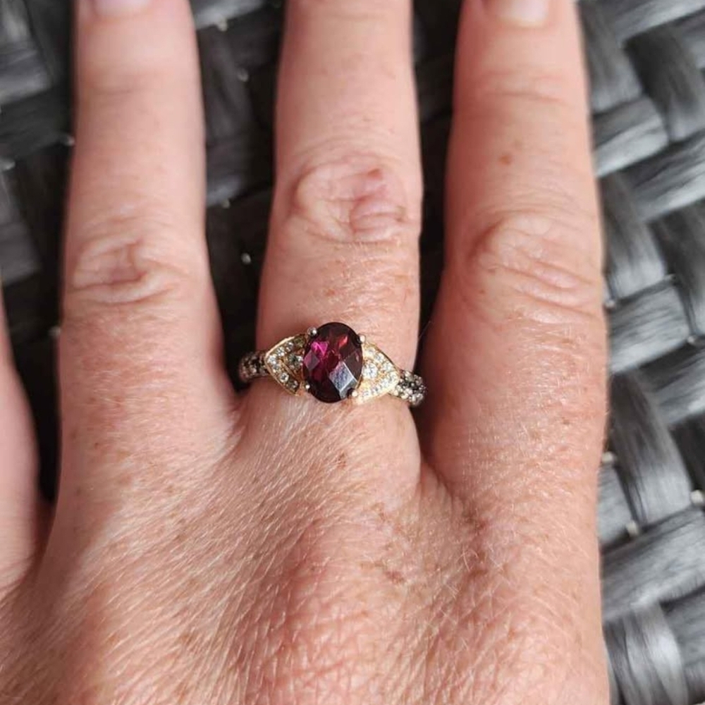 Levian raspberry Rhodalite and diamond ring - Picture 4 of 4